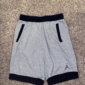 air jordon shorts